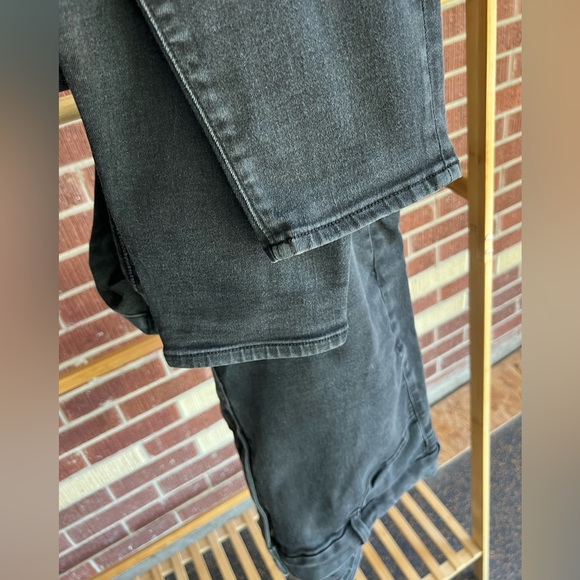 AE Curvy High-Rise Jegging - Picture 5 of 11